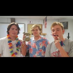 Meet your Posher, Zander